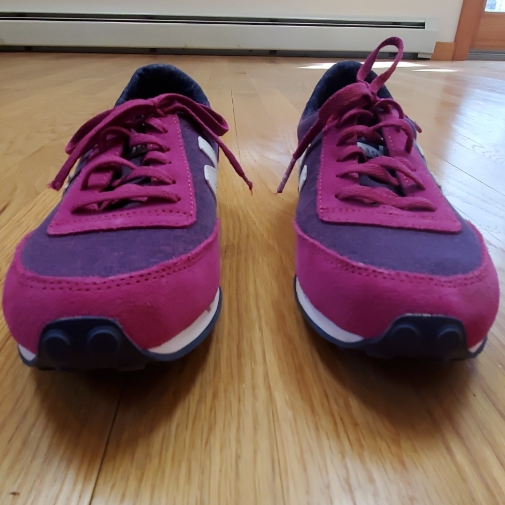 New balance sneakers - Picture 2 of 4